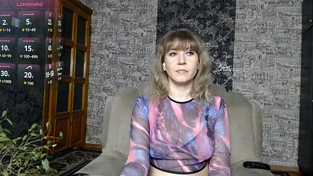 Snapshot of mandy_foxxx chatting on February 6, 9:05 am mandy foxxx online show from February 6, 9:05 am