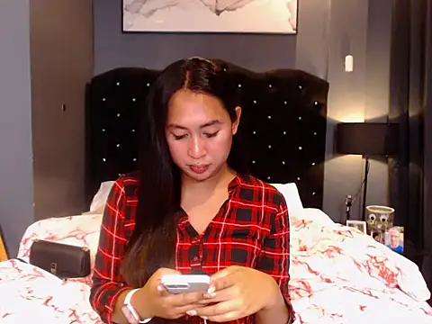 HOTTESTCANDYTS online show from May 5, 5:27 pm