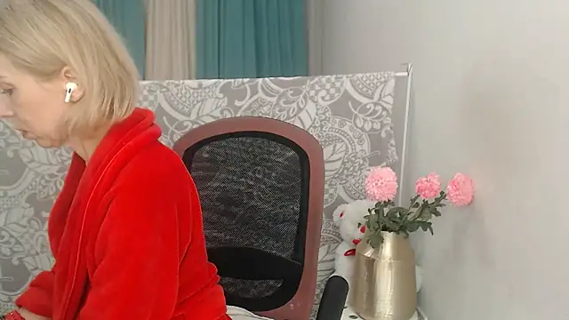 LuxuryNika online show from November 15, 7:51 pm