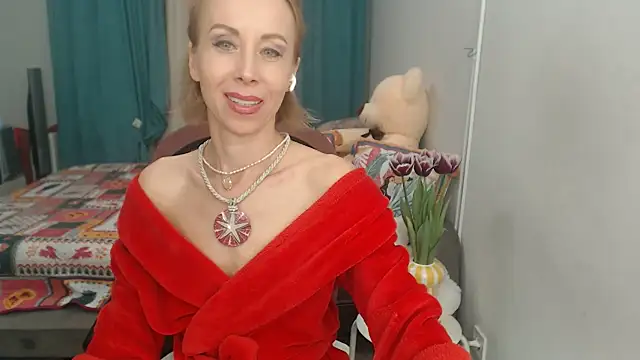 Snapshot of LuxuryNika chatting on March 2, 6:03 pm LuxuryNika online show from March 2, 6:03 pm