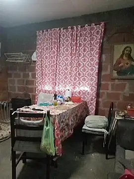 Snapshot of Eze_mole chatting on November 2, 10:42 am Eze mole online show from November 2, 10:42 am