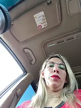 Gatitacarlita online show from December 27, 9:50 am