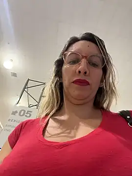 Snapshot of Gatitacarlita chatting on January 9, 10:39 pm Gatitacarlita online show from January 9, 10:39 pm