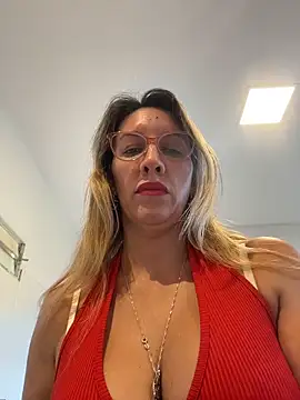 Snapshot of Gatitacarlita chatting on March 3, 10:33 am Gatitacarlita online show from March 3, 10:33 am