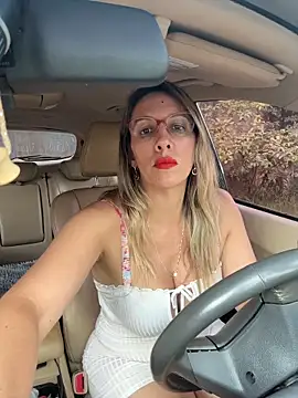 Snapshot of Gatitacarlita chatting on February 16, 7:12 pm Gatitacarlita online show from February 16, 7:12 pm