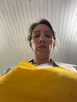 Gatitacarlita online show from May 8, 6:56 pm