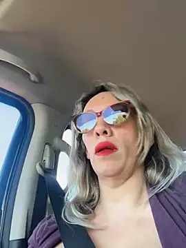 Gatitacarlita online show from November 18, 12:41 pm