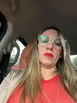 Gatitacarlita online show from May 31, 5:51 pm
