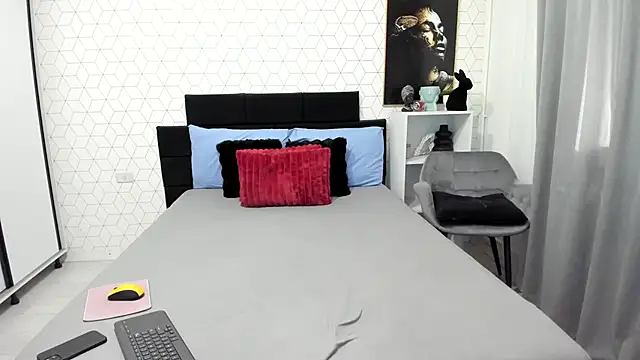 Heidix online show from April 5, 2:57 pm