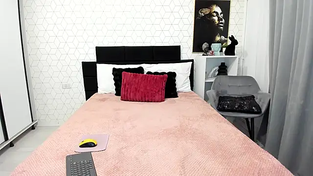 Snapshot of Heidix chatting on May 20, 3:14 am Heidix online show from May 20, 3:14 am