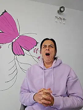 IsabelleCraft online show from September 26, 11:50 am