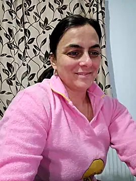 IsabelleCraft online show from February 7, 11:35 pm