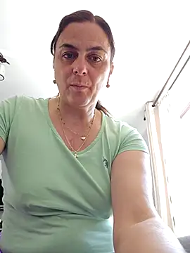 IsabelleCraft online show from April 25, 8:39 am