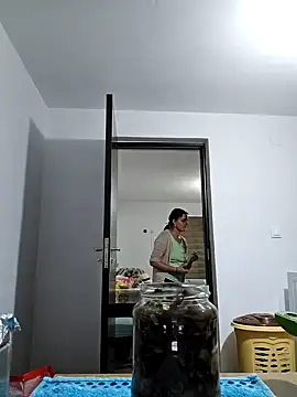 IsabelleCraft online show from September 11, 6:52 pm