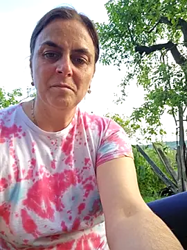 IsabelleCraft online show from May 11, 4:04 pm