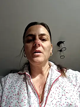 IsabelleCraft online show from November 26, 9:20 am