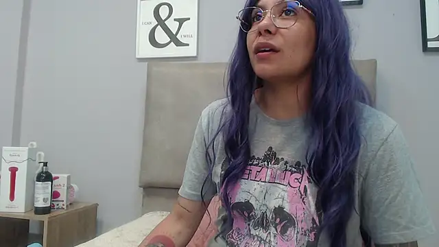 Snapshot of valevicious chatting on September 24, 7:20 pm valevicious online show from September 24, 7:20 pm