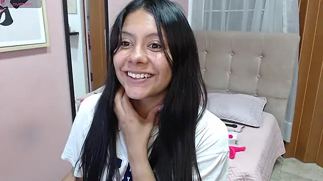 Snapshot of valevicious chatting on February 17, 7:44 pm valevicious online show from February 17, 7:44 pm