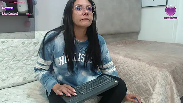 Snapshot of valevicious chatting on March 12, 7:14 pm valevicious online show from March 12, 7:14 pm