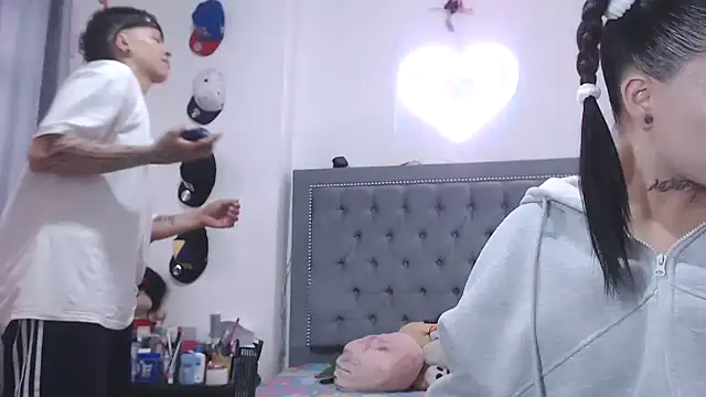 dulce maria x online show from February 4, 10:27 pm