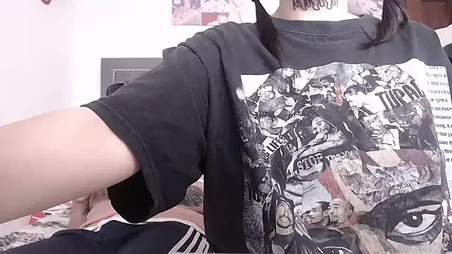 dulce maria x online show from March 20, 8:40 pm