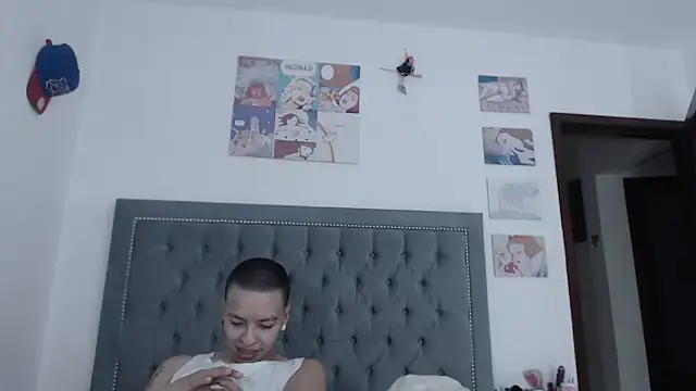 dulce maria x online show from March 16, 3:47 am