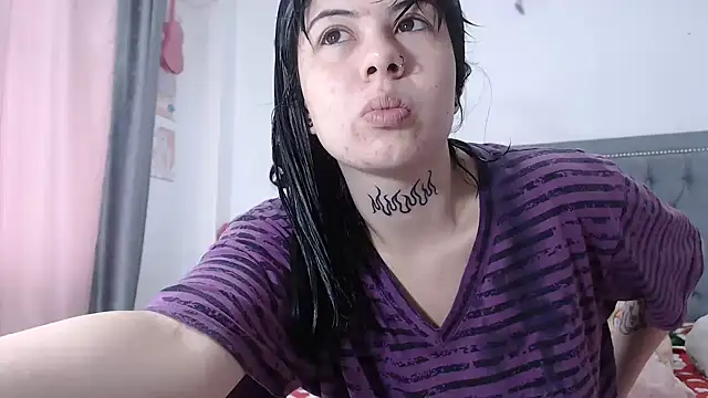 dulce maria x online show from October 25, 11:42 am