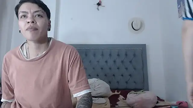 dulce maria x online show from October 5, 1:40 am