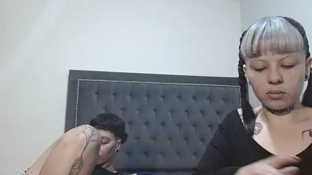 dulce maria x online show from April 5, 12:56 pm