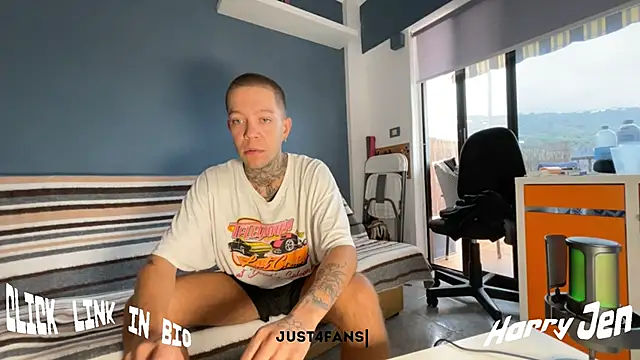 Snapshot of Harry_Jen chatting on September 9, 9:08 am Harry Jen online show from September 9, 9:08 am
