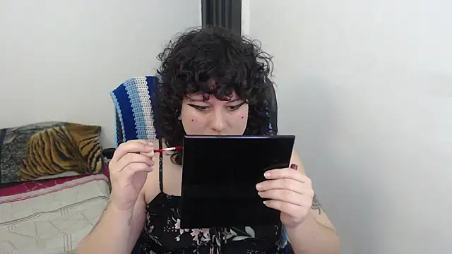 Smoke trip Alicia online show from February 11, 7:14 pm