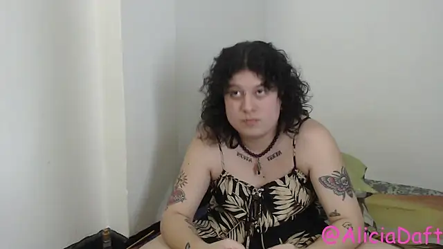 Smoke trip Alicia online show from May 22, 4:54 am