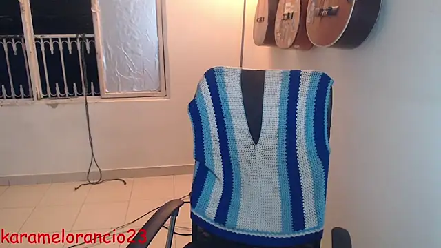 Snapshot of Smoke_trip_Alicia chatting on October 3, 5:31 am Smoke trip Alicia online show from October 3, 5:31 am
