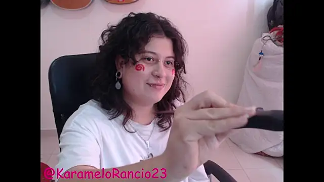 Snapshot of Smoke_trip_Alicia chatting on March 12, 4:02 pm Smoke trip Alicia online show from March 12, 4:02 pm