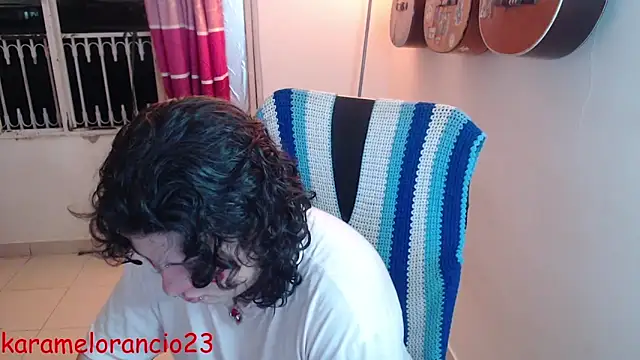 Snapshot of Smoke_trip_Alicia chatting on September 26, 4:52 am Smoke trip Alicia online show from September 26, 4:52 am