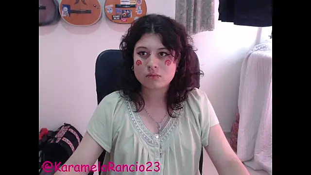 Snapshot of Smoke_trip_Alicia chatting on February 11, 4:02 pm Smoke trip Alicia online show from February 11, 4:02 pm