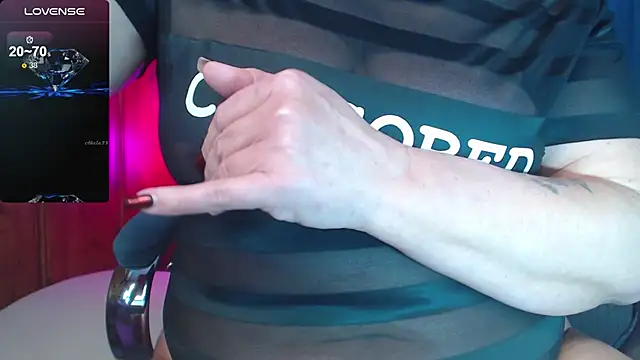 Ellen Ripley online show from January 27, 2:13 pm