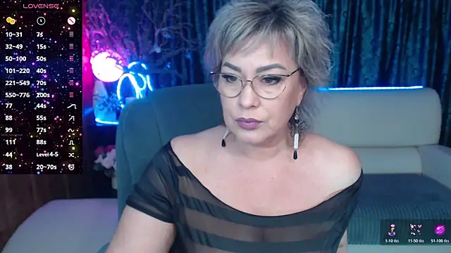 Snapshot of Ellen_Ripley chatting on May 7, 11:35 am Ellen Ripley online show from May 7, 11:35 am