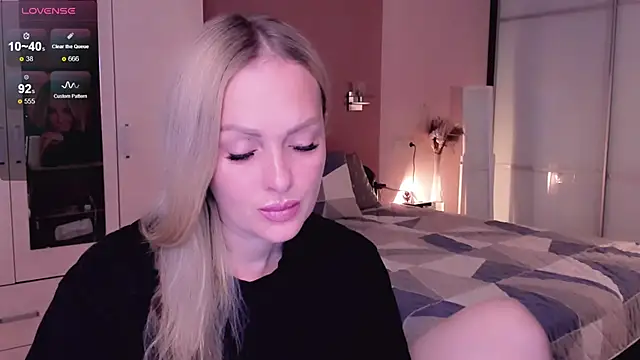 Libby Nora online show from October 15, 9:17 am