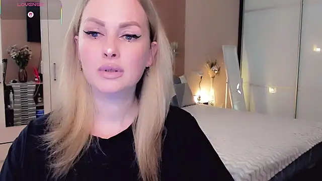 Libby Nora online show from February 24, 9:32 am