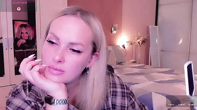 Libby Nora online show from October 4, 9:55 am