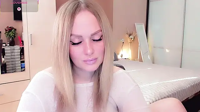 Libby Nora online show from March 15, 10:11 am