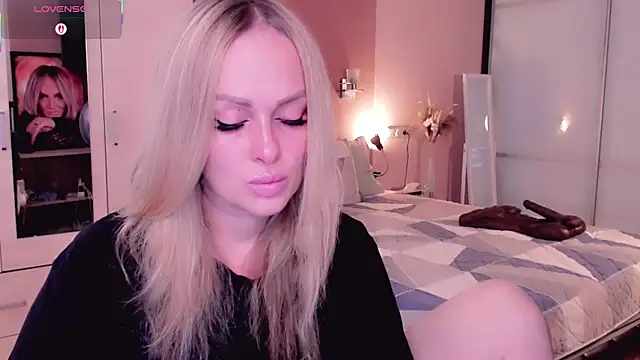 Libby Nora online show from October 6, 9:21 am