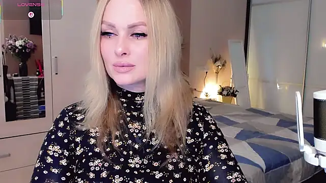 Libby Nora online show from January 15, 10:40 am