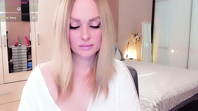 Libby Nora online show from March 22, 10:39 am