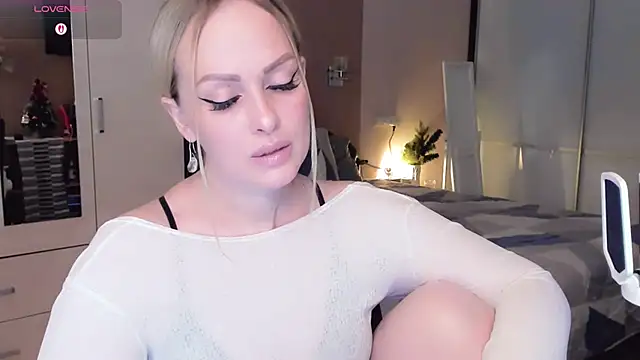 Libby Nora online show from December 22, 11:54 am