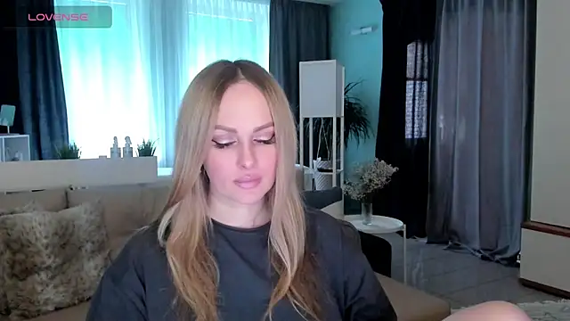 Libby Nora online show from February 18, 8:49 am