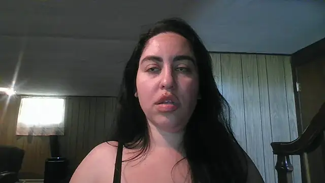 Snapshot of WetFlower69 chatting on July 17, 2:25 pm WetFlower69 online show from July 17, 2:25 pm