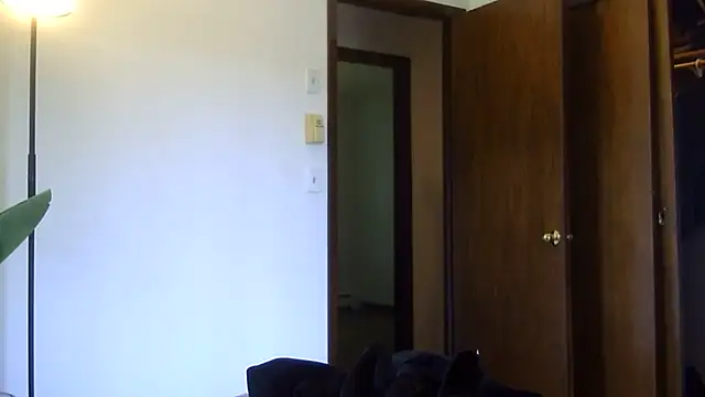 Snapshot of WetFlower69 chatting on June 9, 4:19 pm WetFlower69 online show from June 9, 4:19 pm