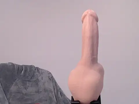 Coco 121 online show from November 9, 7:51 pm